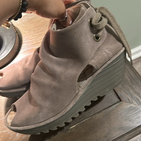 FLY LONDON Yema Taupe Suede Lace Up Wedge Booties Tan Platform - Picture 3 of 6